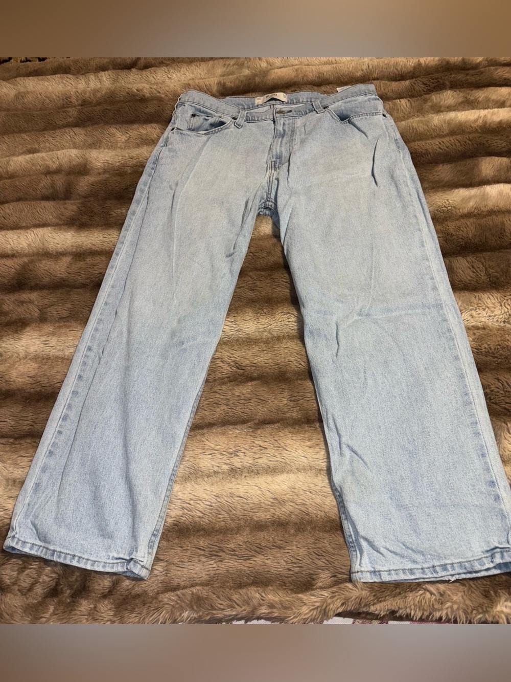 Hollister men’s baggy jeans